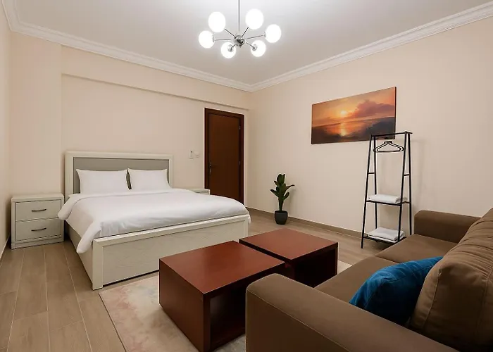Airport Edge Suite